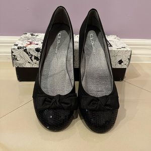 NIB Chinese Laundry ‘Gwynne’ Black Flats